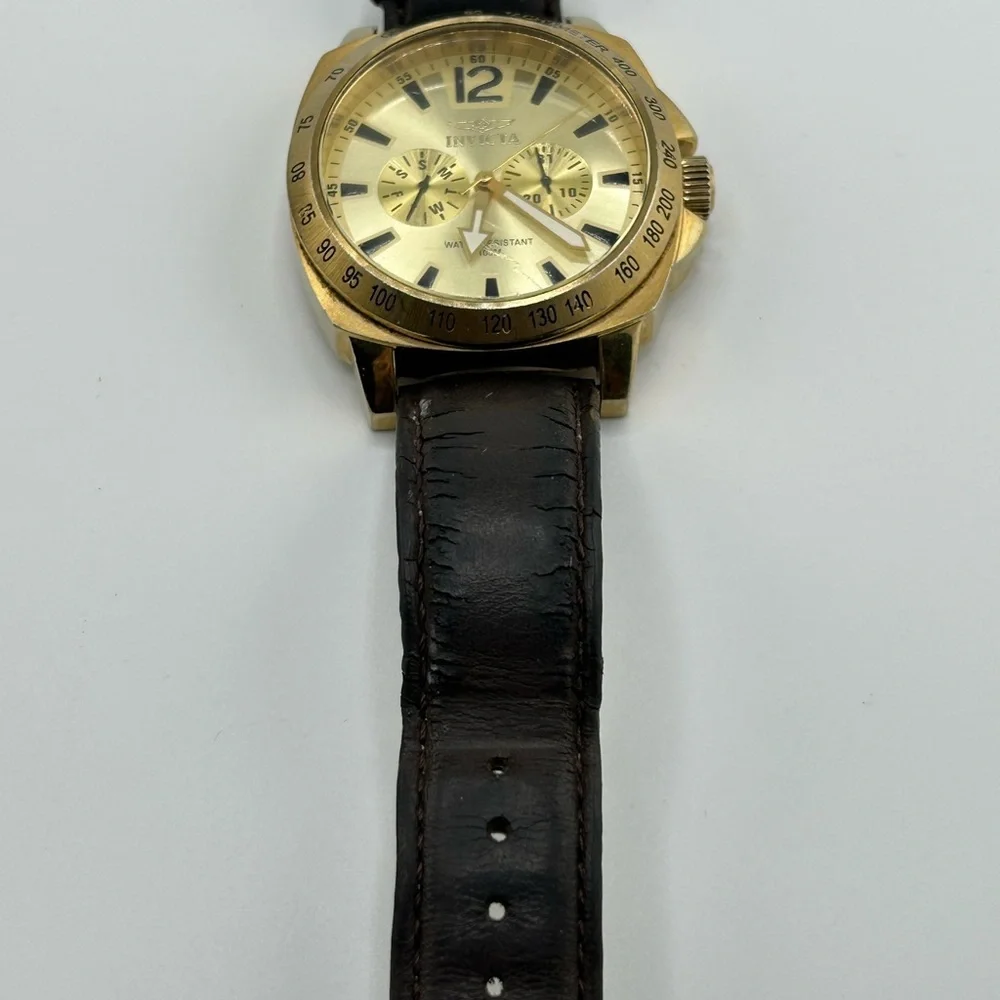 Invicta Model 43660-004 Gold Plated with Leather Band #511